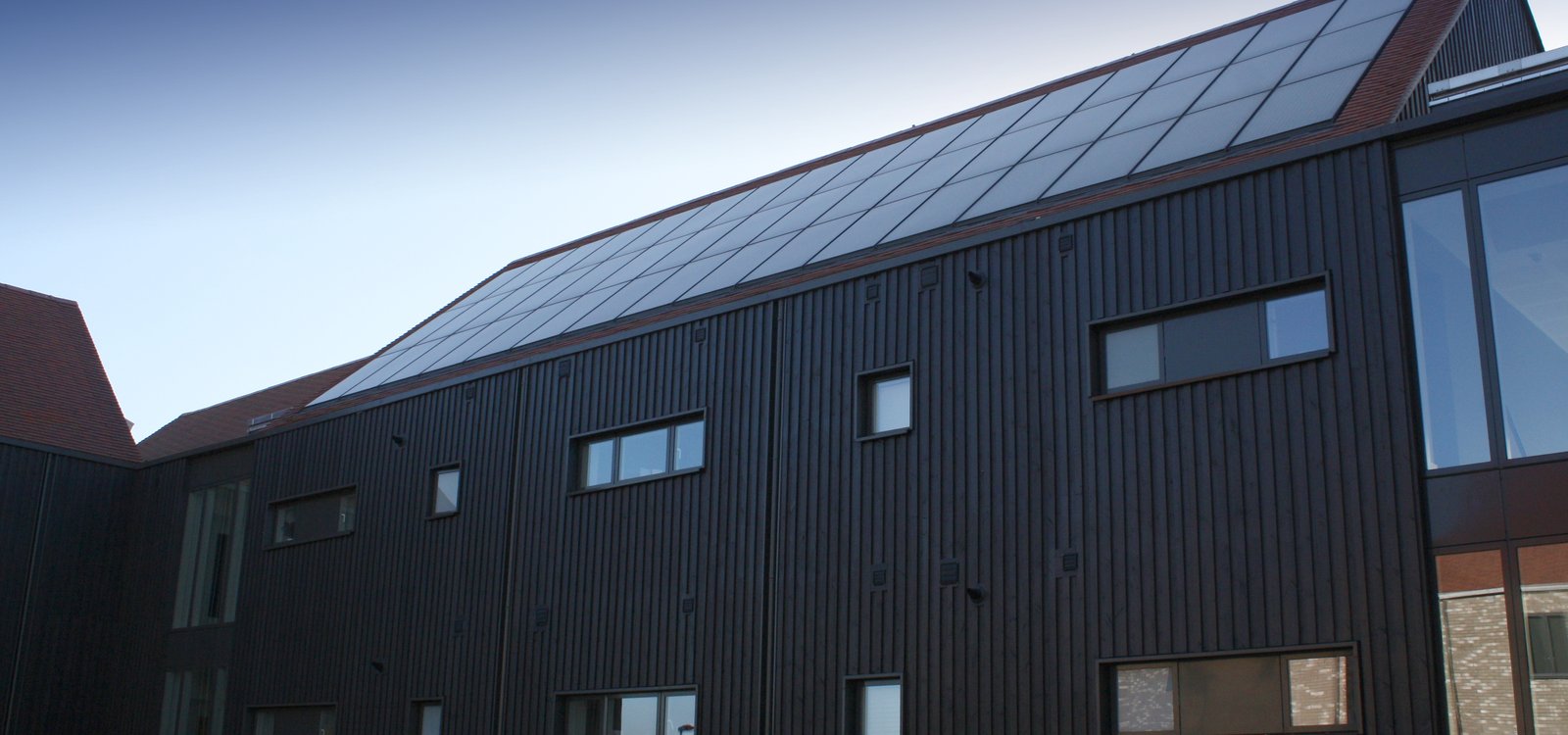 3055-integrated-PV-BellsLane-Ample(C)ViridianSolar