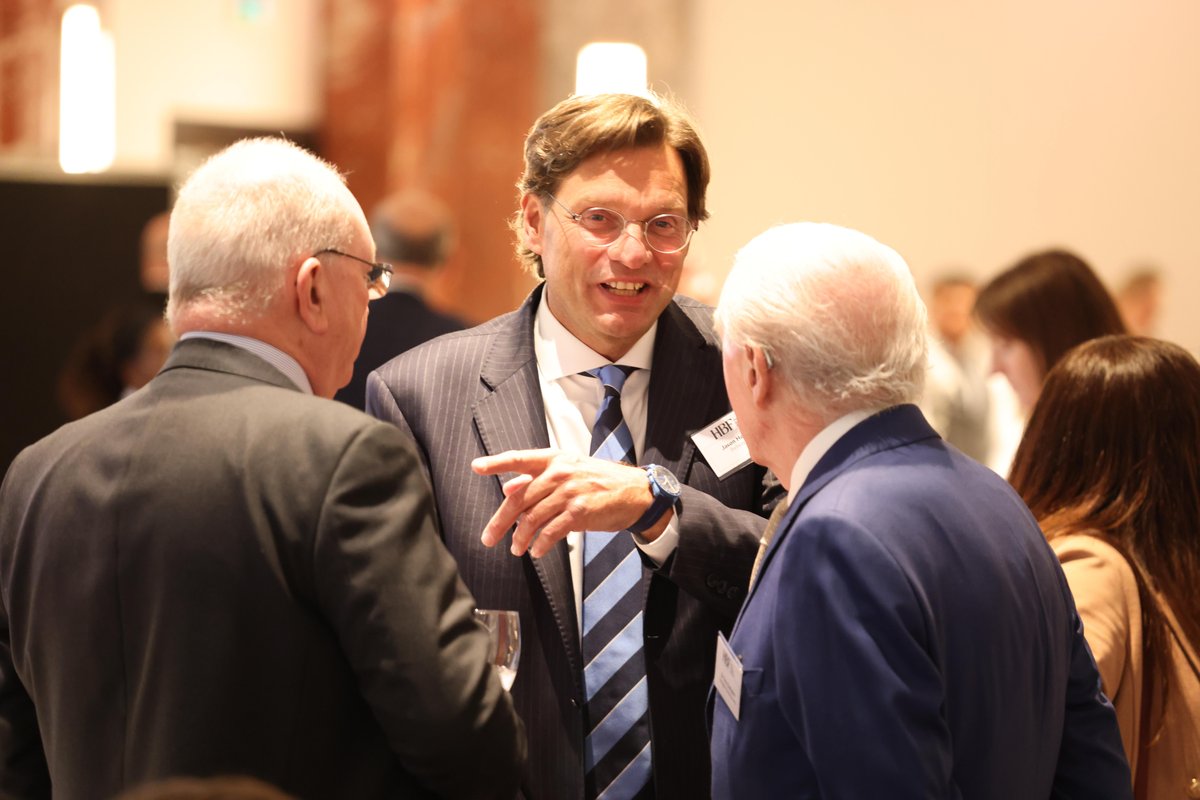 AGM26 (23)