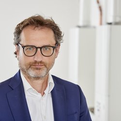 Andrea Carmeli - Alpha