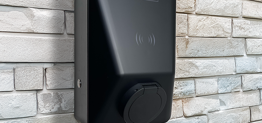 EV-IQ_WALL