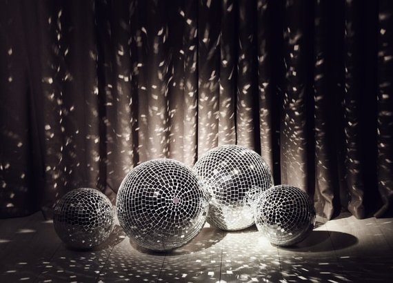 HBFWinterParty2025-DiscoBalls