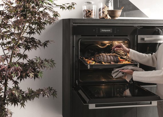 Hotpoint Multiflow Ovens