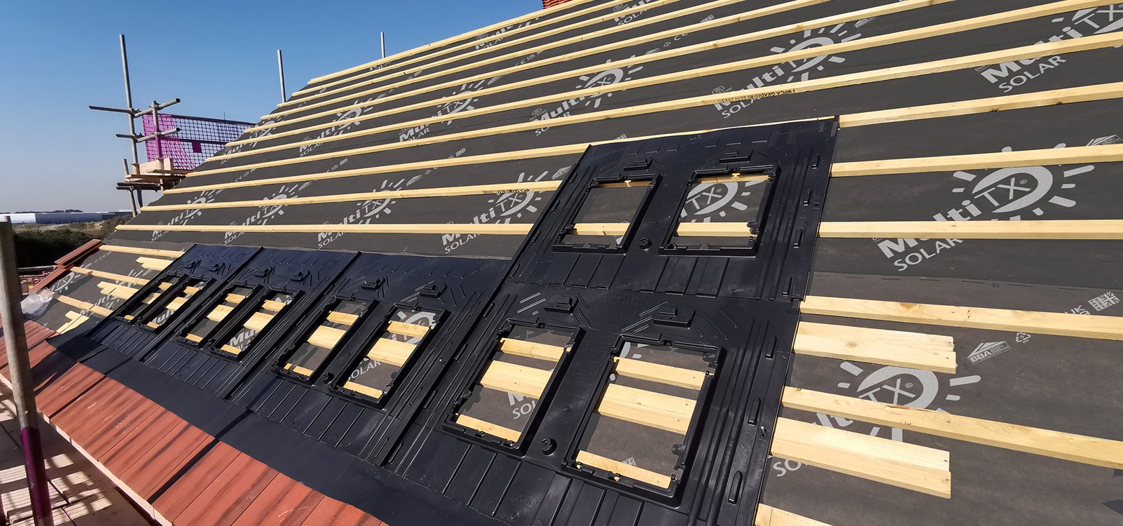 MultiTXsolarF Hero1920